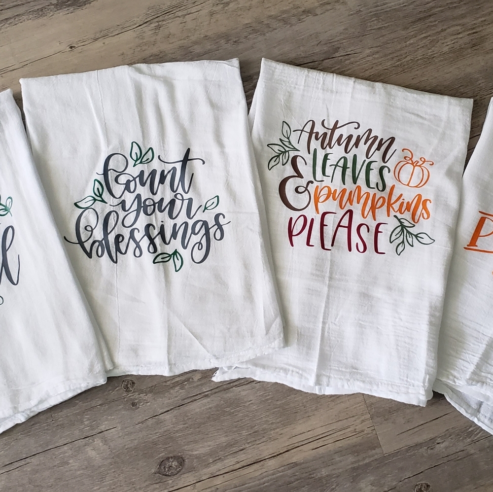 Set of 4 fall tea towels